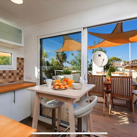 Beach Inn Apartment Алькудия Экстерьер фото