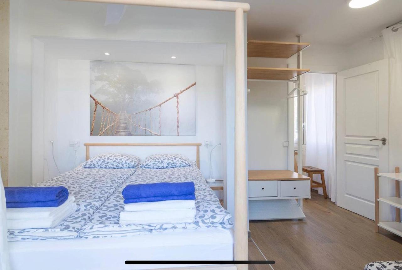 Beach Inn Apartment Алькудия Экстерьер фото