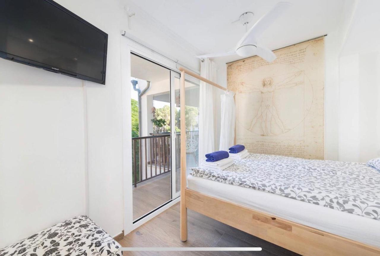 Beach Inn Apartment Алькудия Экстерьер фото